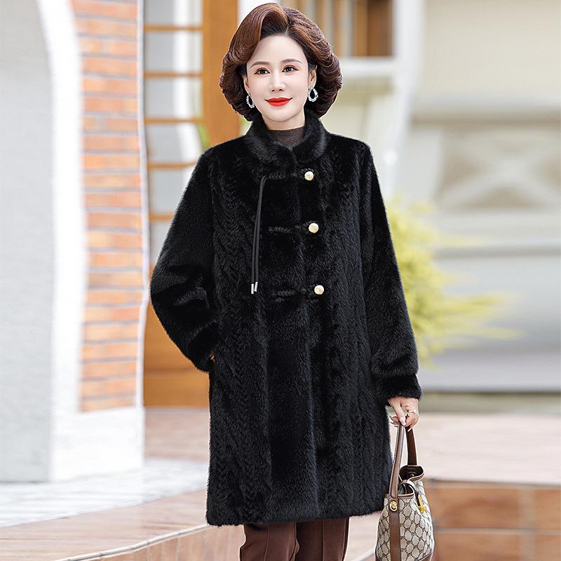 Mom's Winter Outfit Imitation Silver Blue Mink Fur Coat, Medium Length, Middle-aged and Elderly Women's Fur Integrated Coat, Chinese Style Buckle