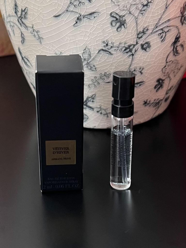 Armani Vetiver d'Hiver Туалетная вода 2 мл - Мини-пробник парфюма в подарок