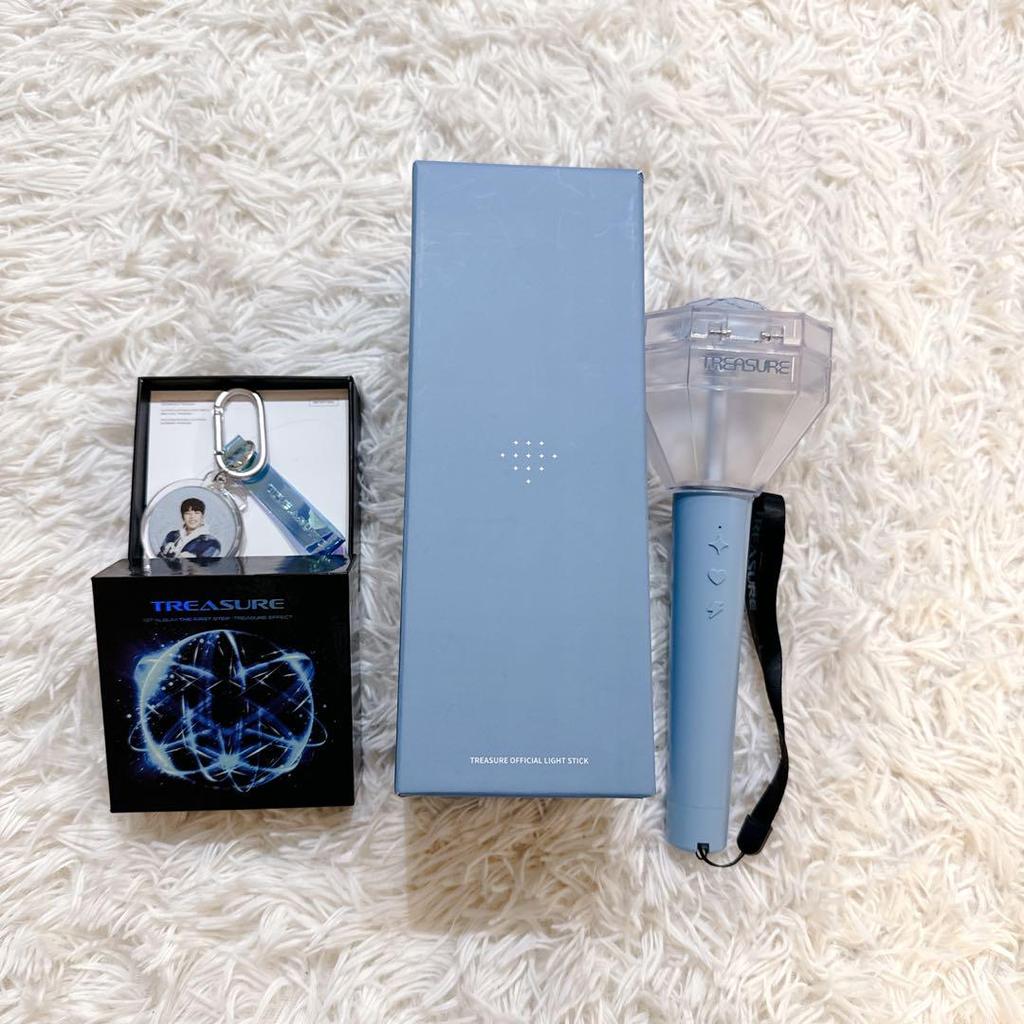 [USED] Treasure Goods Bundle Sale: Penlights, Trading Cards, Albums