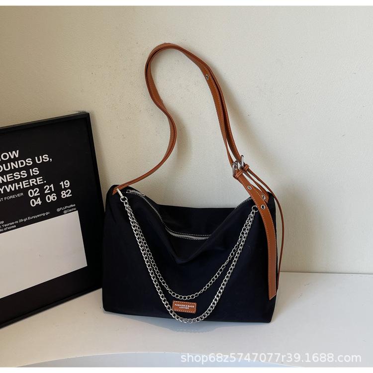 Casual Large-capacity Tote Bag Women's 2025 New Fashion Niche Messenger Bag Popular Shoulder Commuter Underarm Bag