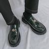 Дизайнер Моды Новые Зеленые Черные Лоферы с Заклепками Для Мужчин Балетки Мужские Для Ходьбы Обувь для Увеличения Роста Деловые Платья Мокасины