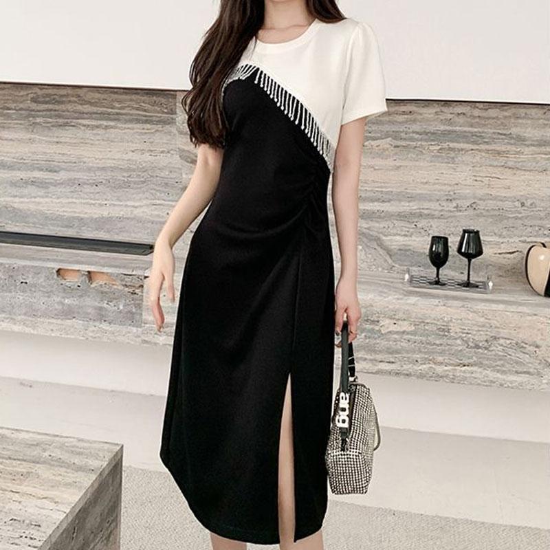 Платья пэчворк контрастных цветов с кисточками, стильное с разрезом, летнее, элегантное, со складками, А-силуэта, повседневное, с круглым вырезом, миди