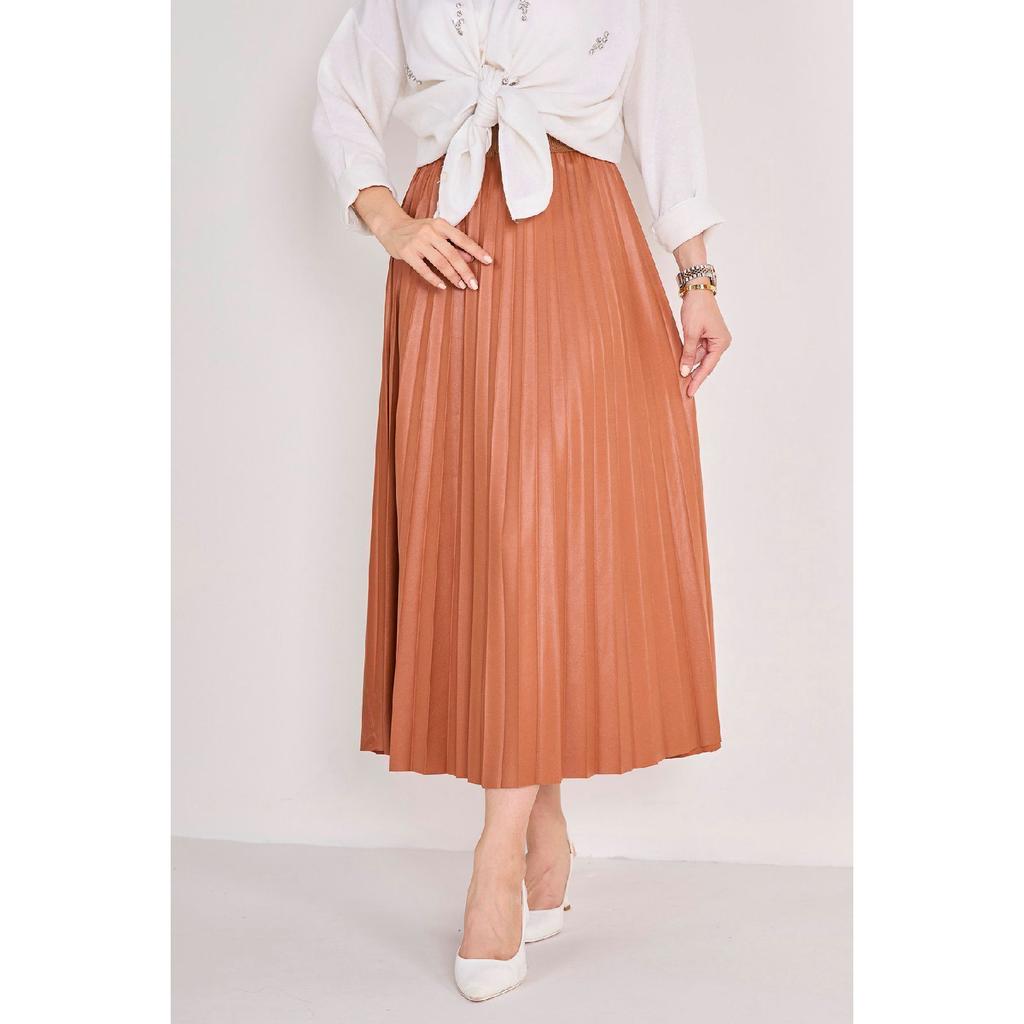 Однотонная женская черная плиссированная юбка среднего размера — 23036