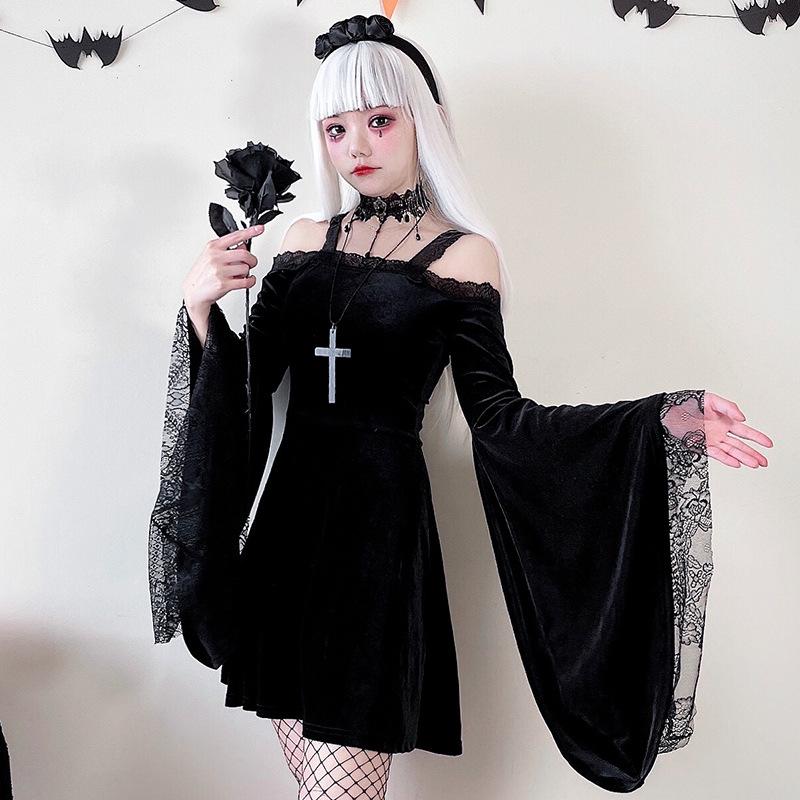 Punk-style dark mesh dress, Yohji Yamamoto-inspired cool and edgy gothic little devil outfit, soft girl Halloween costume, sexy