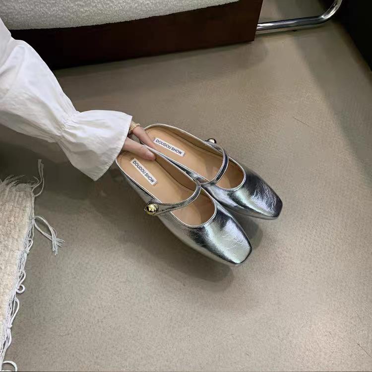 Тапочки Baotou Half для женщин 2024 года, новая летняя верхняя одежда, серебристые босоножки на мягкой подошве без каблука