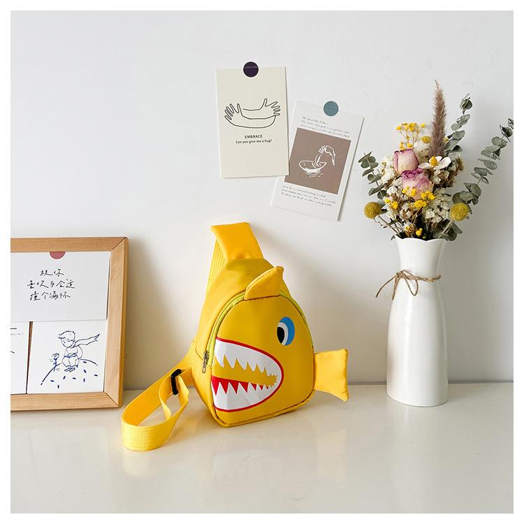 2024 новая корейская версия мультфильма детская нагрудная сумка для мальчиков красивая сумка через плечо модная детская сумка-мессенджер цельная доставка