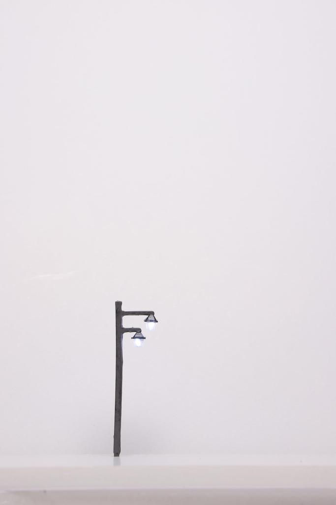 KATO Just Plug Decorative Street Light 3 Pieces Railway Model Supplies 24-652