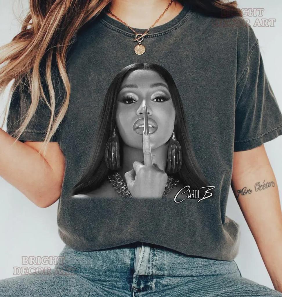 Ретро-футболка Cardi B Винтажная футболка Cardi B Тур Cardi B Little Miss Drama Cardi B Я что, драма? Концерт Cardi B