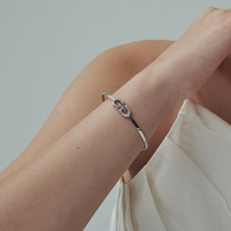 GEIGER Jewelry Signature Cubic Bangle Silver Bracelet GISVBB006