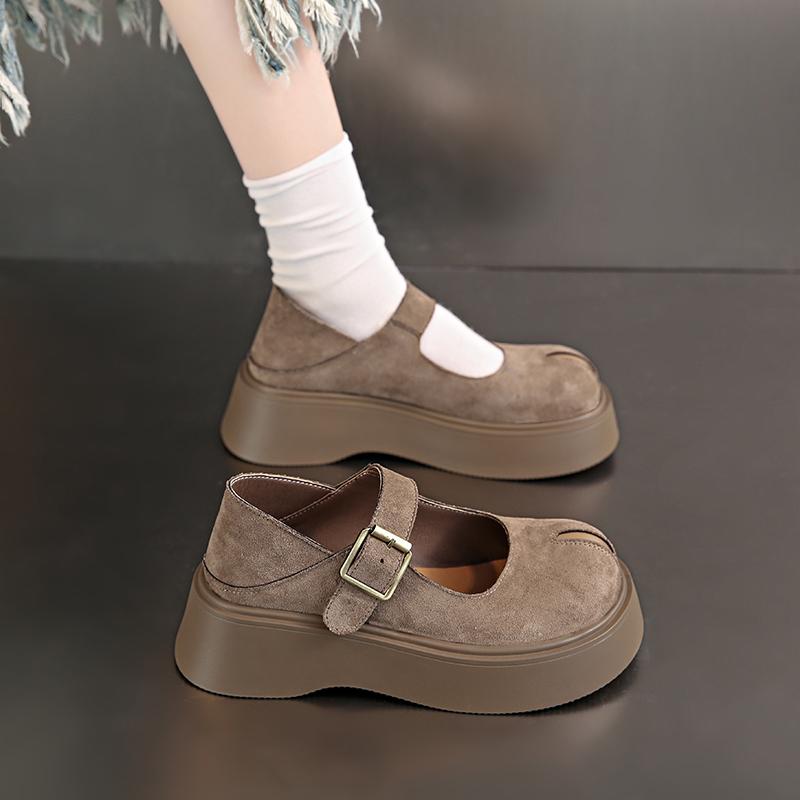 Модная женская обувь на толстой подошве, одинарная обувь, весна, новая, круглый носок, с мелким вырезом, замшевая, с металлической пряжкой, противоскользящая, износостойкая, низкая