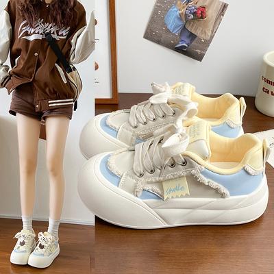 Модные женские кроссовки на платформе с бантом в корейском стиле 2025 Весна, массивные туфли-батон белого цвета, летние милые универсальные балетки на толстой подошве