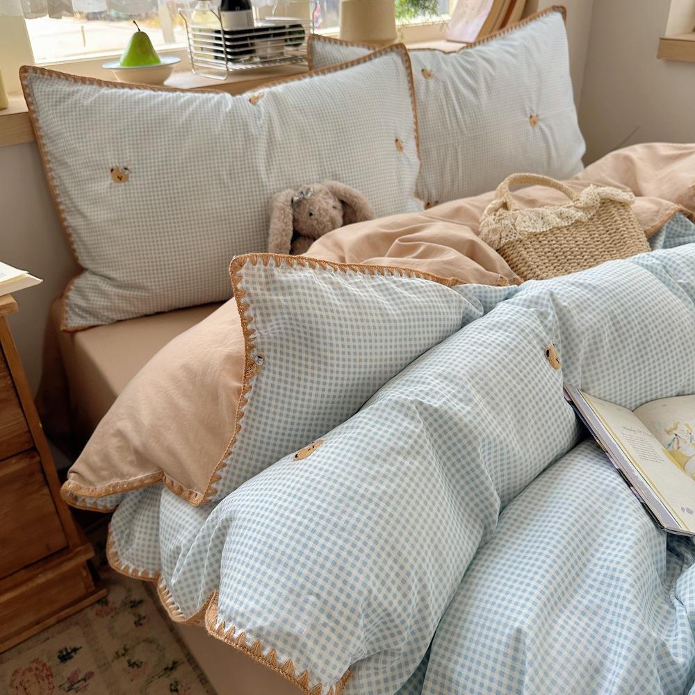 Bear Embroidery Soft Waxy, Simple Shell Hemming Skin-Friendly Quilt Cover Student, Bed Sheet And Bed Hat