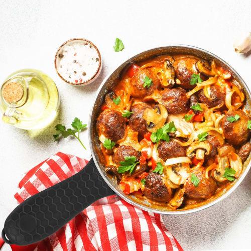 uxcell Cast Iron Skillet Handle Covers, Set of 4, Silicone Hot Handle Holders, Non-Slip Heat-Resistant Handle Covers for Cast Iron Skillets and Metal