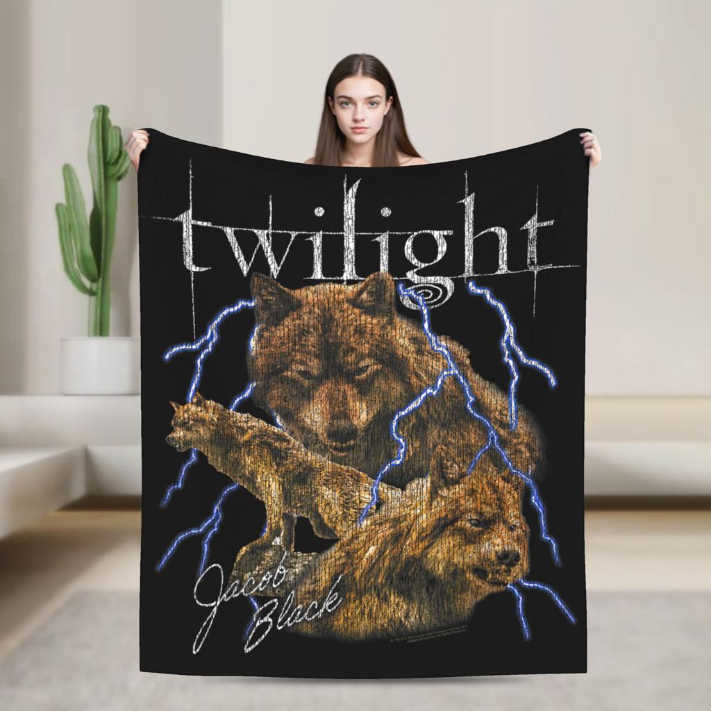 Twilight Saga Jacob Wolf Moon Loca Velvet Throw Fashion Blankets Retro Movie for Home Knitted Fashion Blanket Car Lightweight Portable Quilt