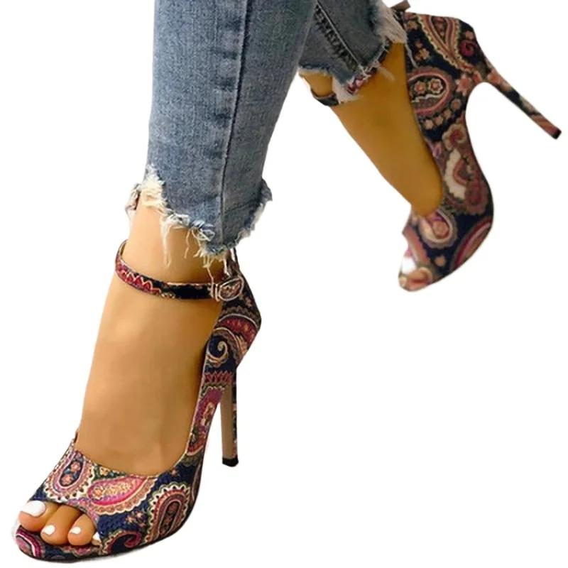 2024 Брендовые женские туфли с пряжкой на ремешке, женские босоножки, модные босоножки с принтом для вечеринок, женские новые босоножки с открытым носком и каблуком больших размеров