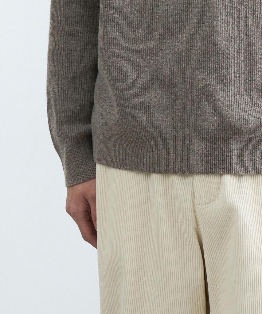 Musinsa Standard [Victoria Wool] Минималистичный вязаный хенли в рубчик [Тауповый]