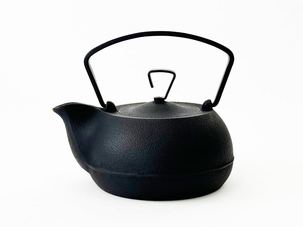 Чугунный чайник Nanbu TETSUBIN KETTLE Ichiudo Совместим с индукционными плитами 200 В [Чайник 0,7 л] (Черная отделка)
