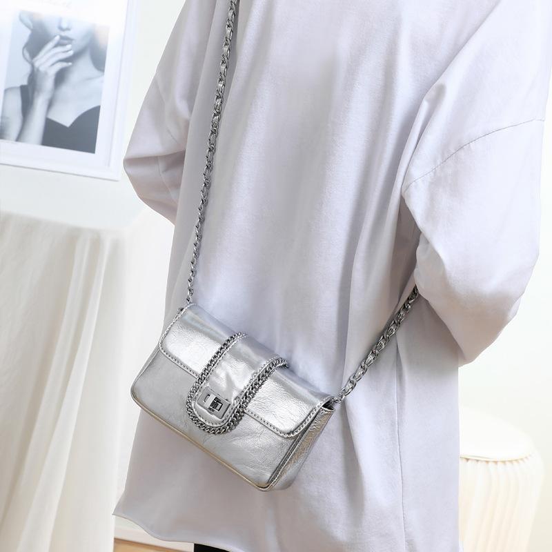 2025 New Autumn Winter Crossbody Bag Chain Saddle Bag Mini Underarm Bag Fashion Versatile Women's Bag
