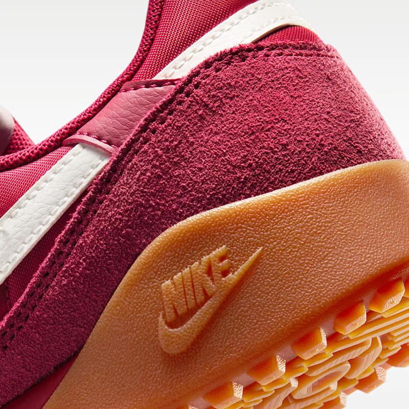 Nike Женская lifestyle обувь TERRA MANTA SUEDE