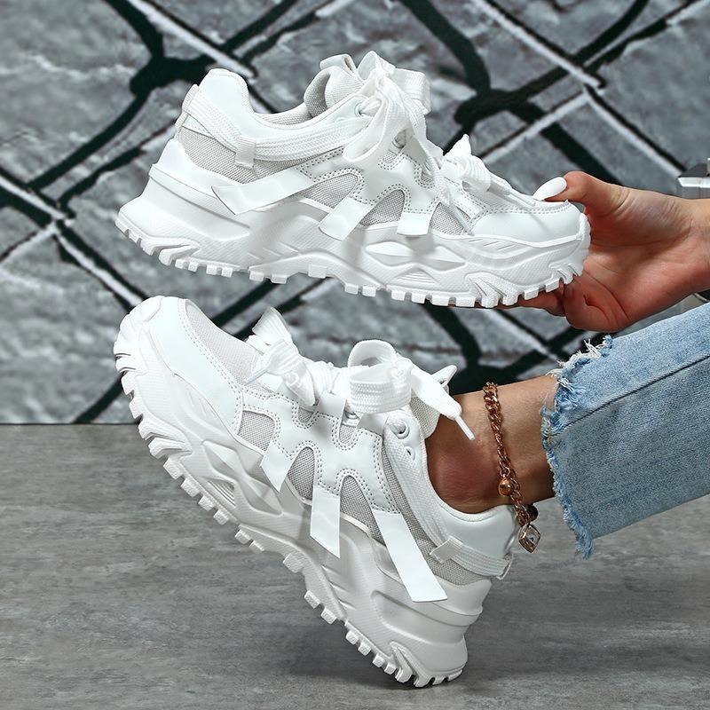 Модные женские повседневные спортивные туфли 2025 Осень Удобные Дышащие Нескользящие Уличные Кроссовки на Толстой Подошве Модная Вулканизированная Обувь