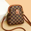 Women's New Fashionable and Fashionable One-shoulder Shoulder Bag Four-season Shell Crossbody Mobile Phone Bag