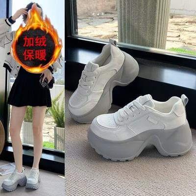 Туфли-маффины на платформе, кроссовки с увеличением роста, папины кроссовки, зима 2025, новые маленькие широкие брюки, модная женская обувь