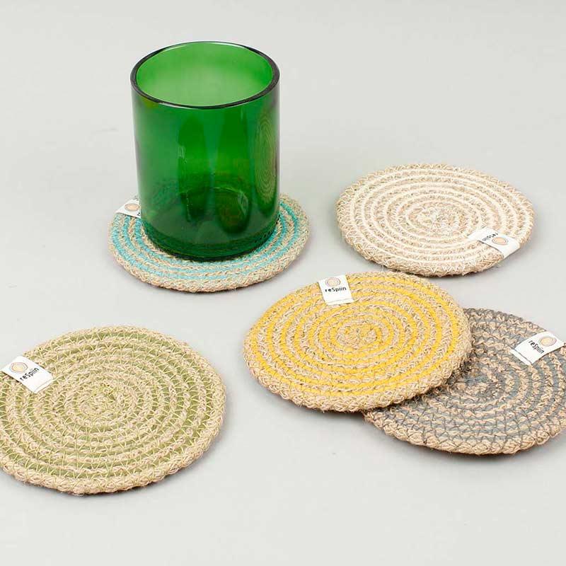 Круглая спиральная джутовая подставка под стакан - натуральный/белый