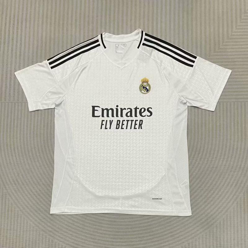 26 World Cup jerseys Paris Bayern Milan Real Madrid Leverkusen Barcelona Fiorentina Betis Lyon Ball