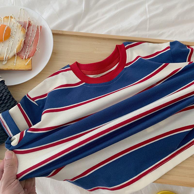 Мальчиковая футболка с длинным рукавом Свободная и модная Осенняя детская контрастная полосатая футболка в западном стиле Топ с круглым вырезом