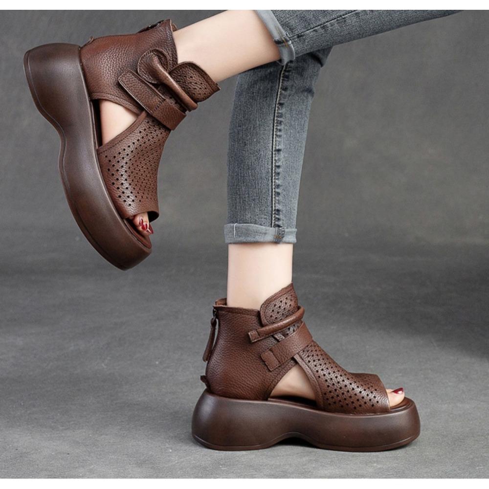 Summer New Hollow Breathable Hole Women Shoes Thick Sole Fish Mouth Hook and Loop Retro Comfortable Women Sandals