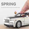 1:Модель автомобиля Rolls-Royce Phantom из сплава в масштабе 1:18 - Предмет коллекционирования и декоративный элемент