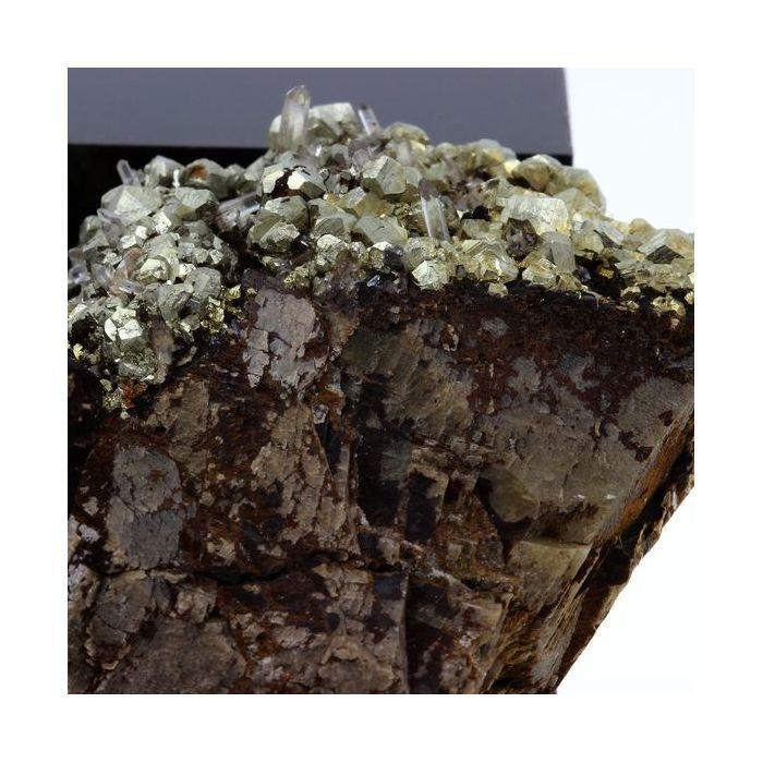 Sidérite, Pyrite, Quartz 703.7 carats