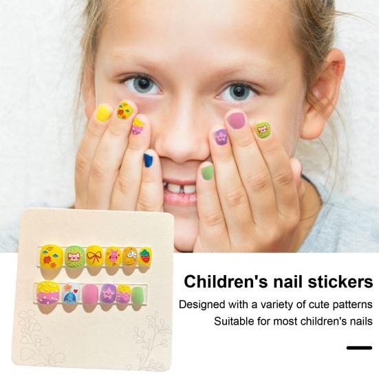 Yousheng 12 шт. детские мультяшные накладные ногти милый рождественский тематический узор с тиснением на ногтях самоклеящиеся накладные ногти DIY художественное украшение