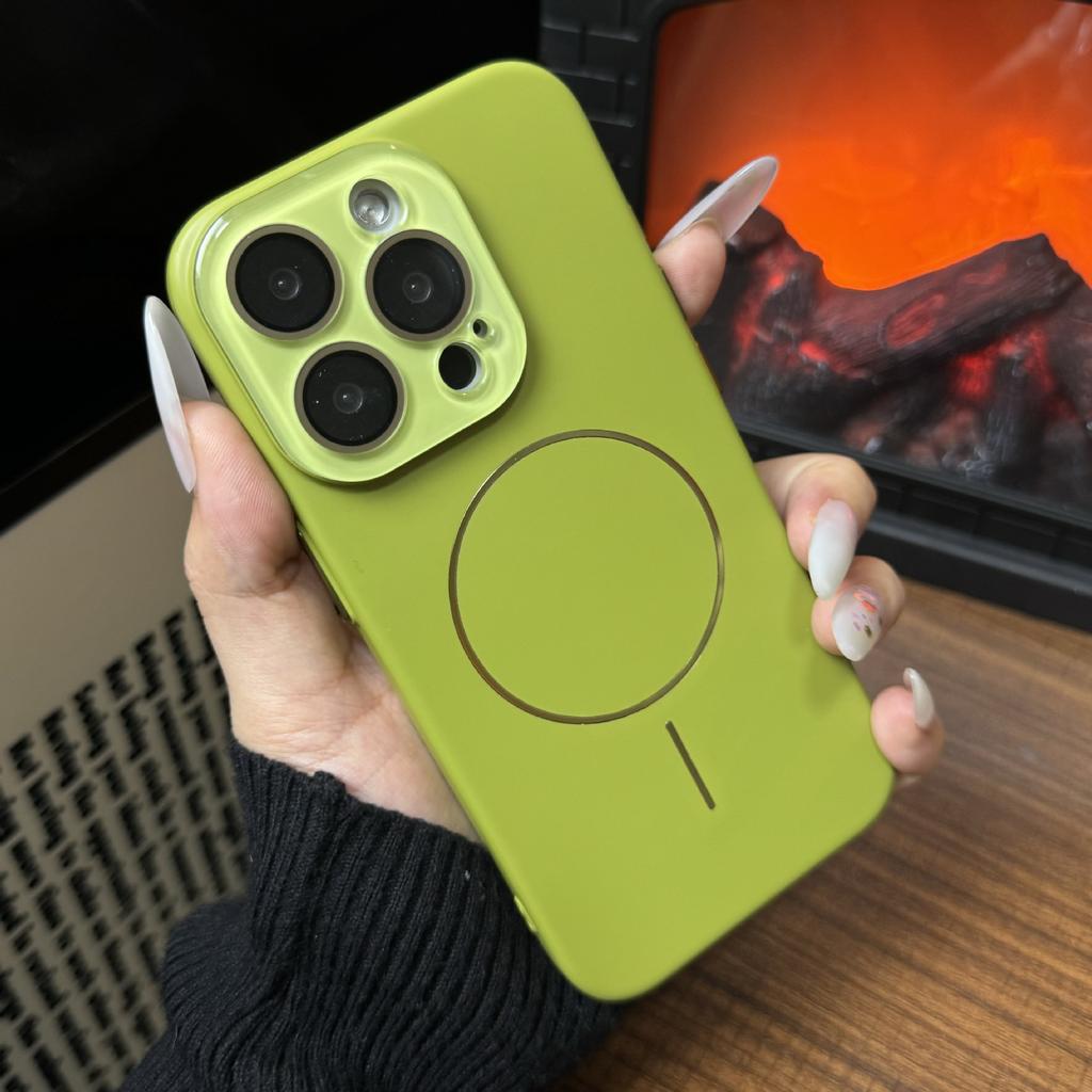 Applicable To Apple 16promax Skin-feeling Thin Circle Magnetic Suction Phone Case Crystal Lens IPhone 15 Protective Case Full Package