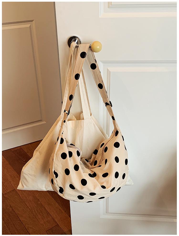 Korean Polka Dot Drawstring Crossbody Bag - Casual & Versatile Dumpling Style Shoulder Bag for Women
