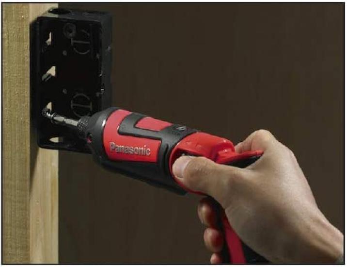 Panasonic Аккумуляторный ударный шуруповерт-стик Только корпус Продается Оснащен широкой точечной светодиодной подсветкой Синий 7.2В (Аккумуляторная батарея/зарядное устройство/чехол отдельно) 25Н·м