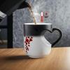 Удивительная керамическая кофейная кружка с термочувствичным рисунком в виде сердца, 11 унций, в комплекте с практичной ложкой для перемешивания для ежедневного использования
