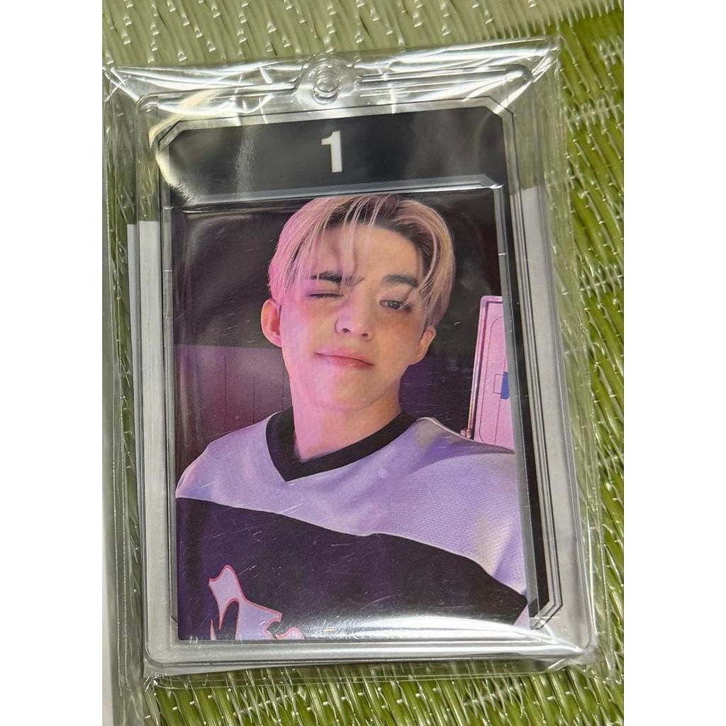 Used SEVENTEEN PHOTO CARD HOLDER S.COUPS (Official)