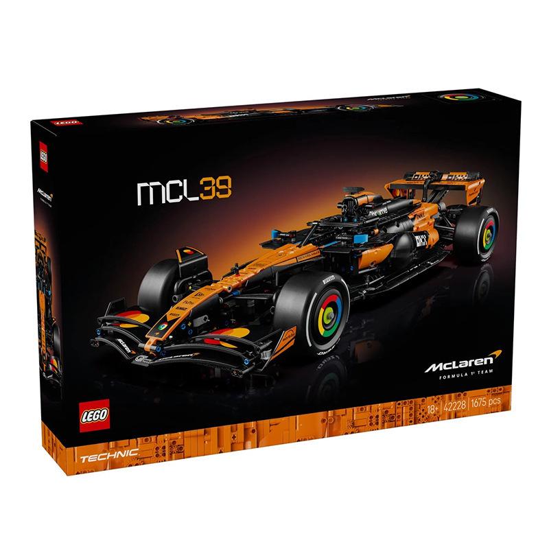 Конструктор LEGO Technic Гоночный автомобиль McLaren F1 MCL38 42228