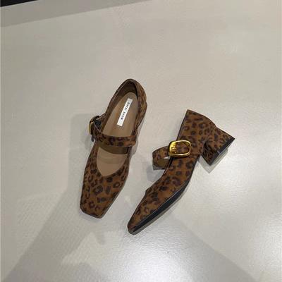 Туфли женские замшевые с квадратным носком на толстом каблуке в стиле ретро, весна-осень 2025 г., бархатные с леопардовым принтом, пряжка с одним словом, туфли Мэри Джейн