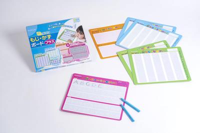Издательство Kumon Доска с буквами и цифрами Плюс Развивающая игрушка Хирагана Английский Возраст 3 года и старше KUMON (КУМОН ИЗДАТЕЛЬСТВО) DB-32