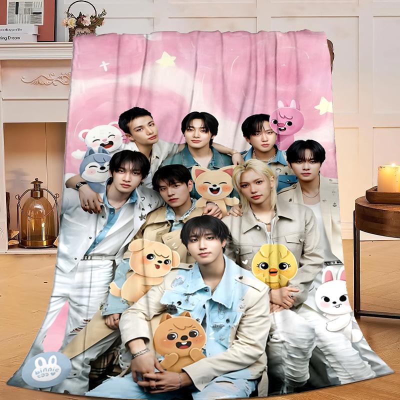 1PC K-pop Stars And Cute Bears Flannel Blanket Gift, Suitable for Both Men And Women, Soft Ideal for Beds And Sofa, Birthday Or Christmas Gift