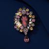 High-End Retro Crystal Flower Brooch: Versatile, Fashionable, and Exquisite Women's Accessory.