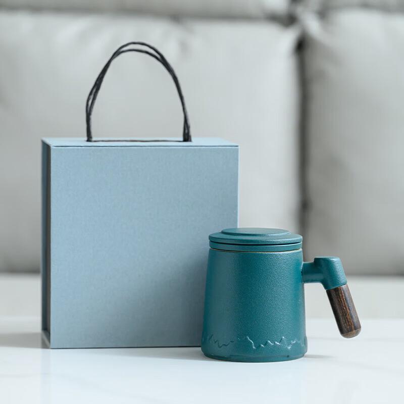 Ceramic Tea Mug with Lid and Filter Gift Set