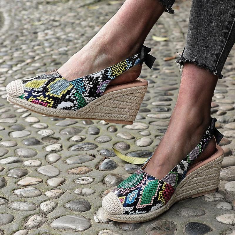 2025 Женские сандалии Обувь на танкетке Женские туфли с бантом Слипоны Змеиные танкетки Каблуки Женские Сандалии Большого размера chaussure femme WSH3930