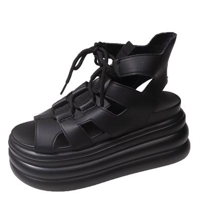 Мода 2024 года. Туфли на плоской подошве. Женские дизайнерские босоножки на толстом каблуке. Модные повседневные босоножки. Новые туфли с открытым носком. Женские летние сапоги.