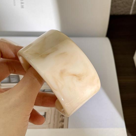 Акриловый браслет в стиле ретро, с нерегулярным геометрическим дизайном, женский браслет-манжета, ручная работа, эффектный браслет, модный аксессуар