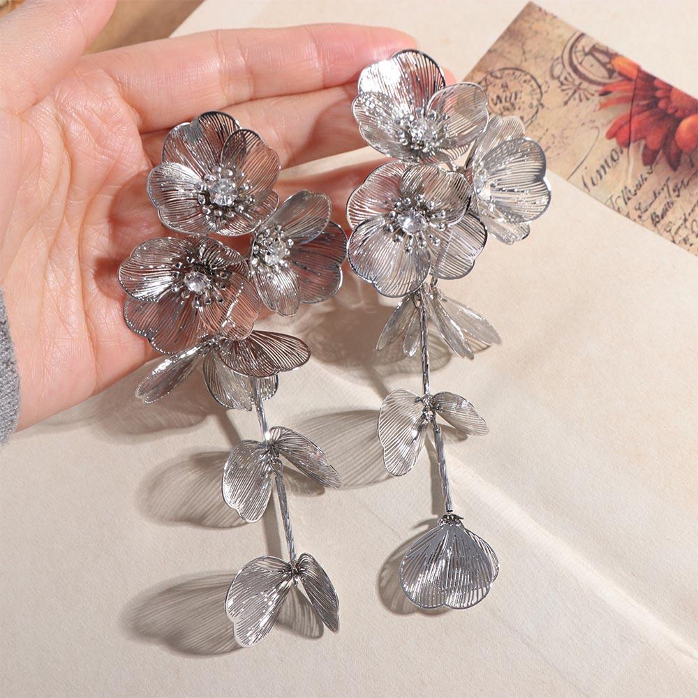 Exaggerated Big Flower Long Tassel Earrings Temperament Stud Earrings Women Earrings Party