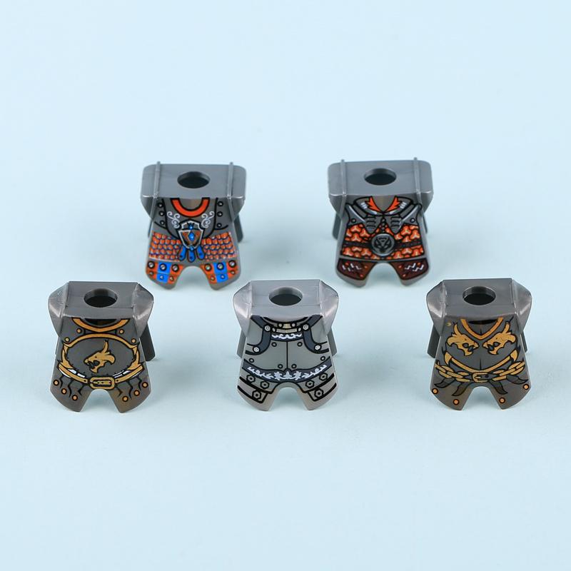 MOC Средневековый Военный Замок Оружие Римский Рыцарь Шлем Щит Аксессуары Строительные Блоки Зеленый Дракон Лев Крестоносец Кирпичи Игрушка