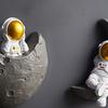 Трехмерное Настенное Украшение Астронавт Луна Смоляное Изделие 3D Космическая Тема Подвесное Украшение Декор Детской Комнаты